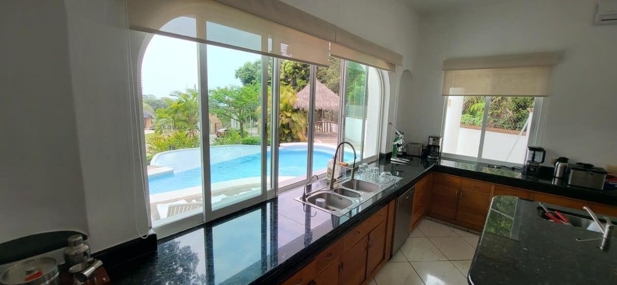 Villa Martha Garza Blanca - Private Heated Pool Пуэрто-Вальярта Экстерьер фото